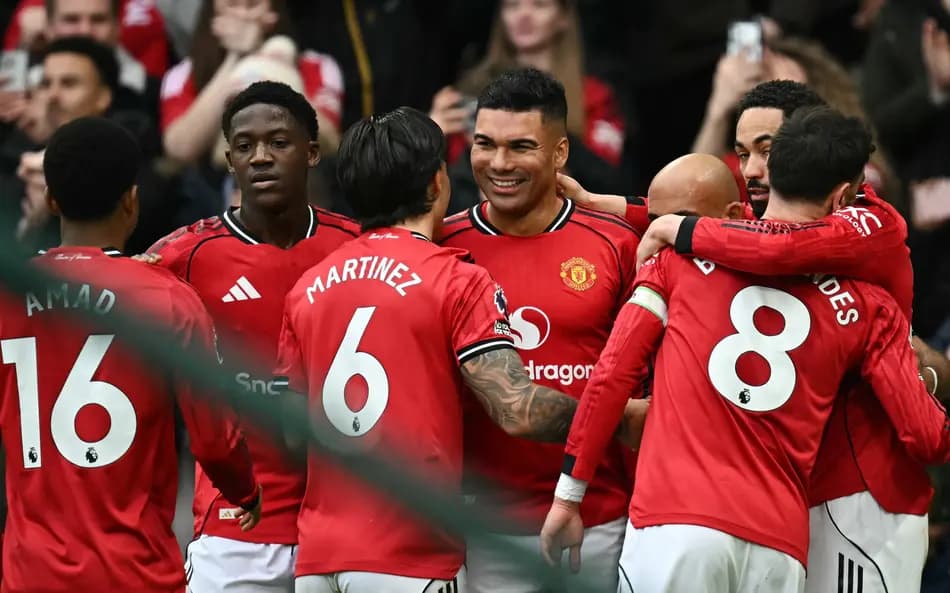 Sem assinaturas, sem vendas: o que está acontecendo no Manchester United na janela de 2026