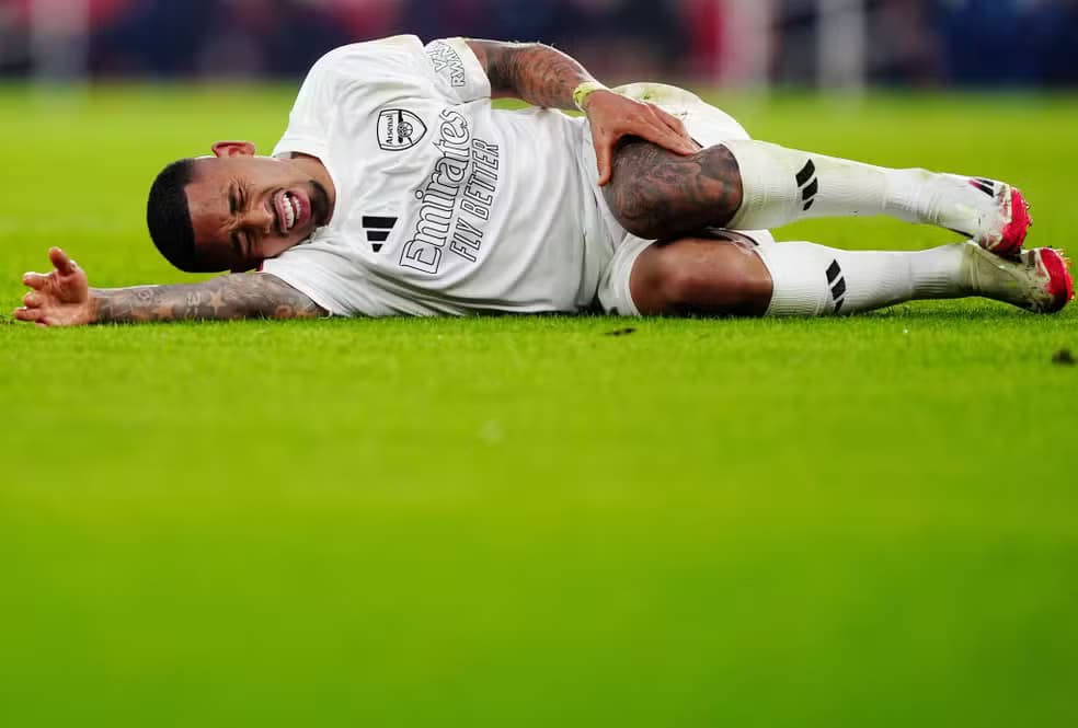 Atacante do Arsenal Rompe Ligamento Cruzado do Joelho Esquerdo